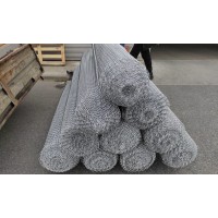Сетка сварная оцинкованная 40x40x4 мм ВР-1 ГОСТ 23279-2012