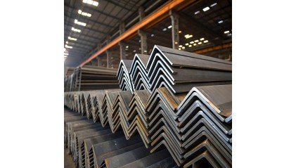 Уголок стальной горячекатаный неравнополочный 200x125x16 мм Ст3 фото уголок стальной горячекатаный неравнополочный 200x125x16 мм Ст3 купить в Иркутске